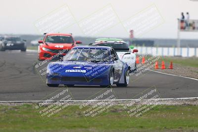 media/Jan-18-2026-CalClub SCCA (Sun) [[8bc6468723]]/Group 5 Race/Turn 1/
